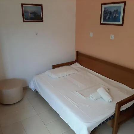 Apartment Tasteful In With Shared Pool