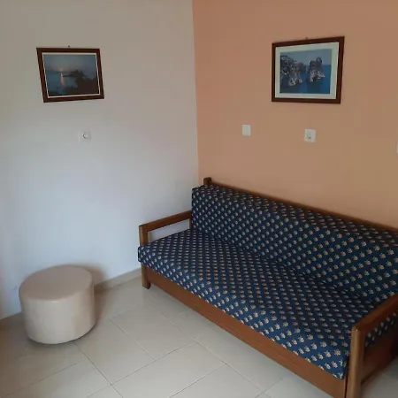 Apartment Tasteful In With Shared Pool